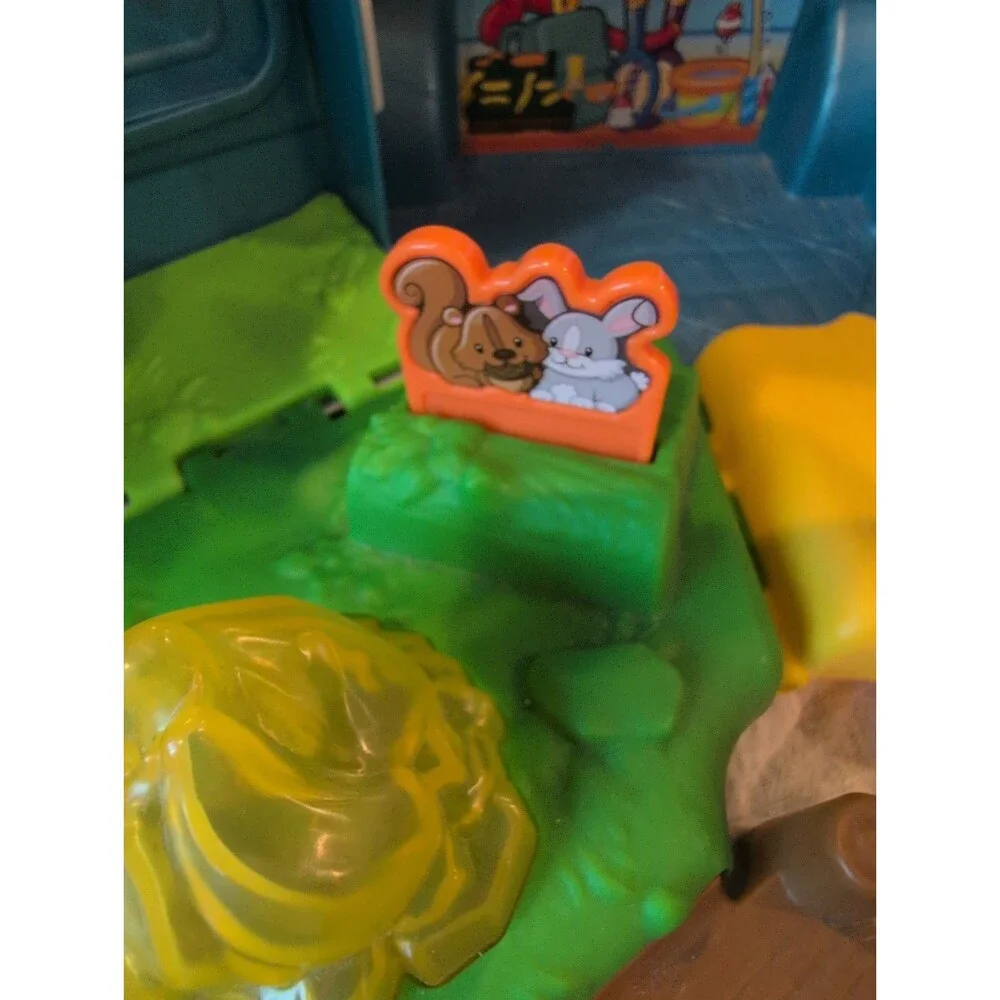 Fisher-Price Little People Camper RV Sounds and Lights Toy